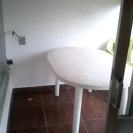 Apartment With 2 Bedrooms In Portimao, With Furnished Terrace And Wifi - 100 ...
