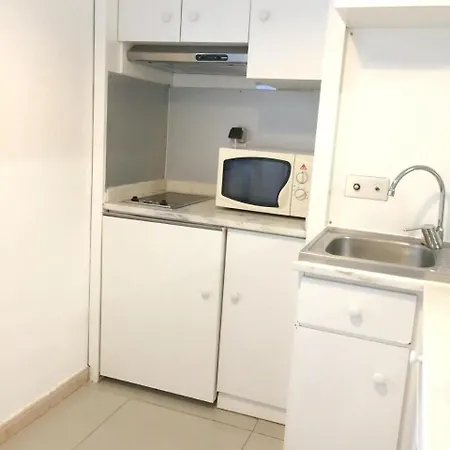 Apartment With 2 Bedrooms In Portimao, With Furnished Terrace And Wifi - 100 ...